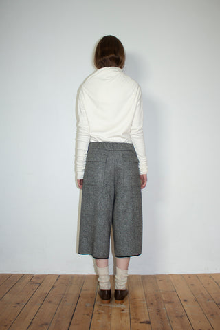 One-seam wool culottes