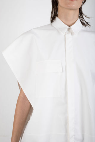White sleeveless shirt